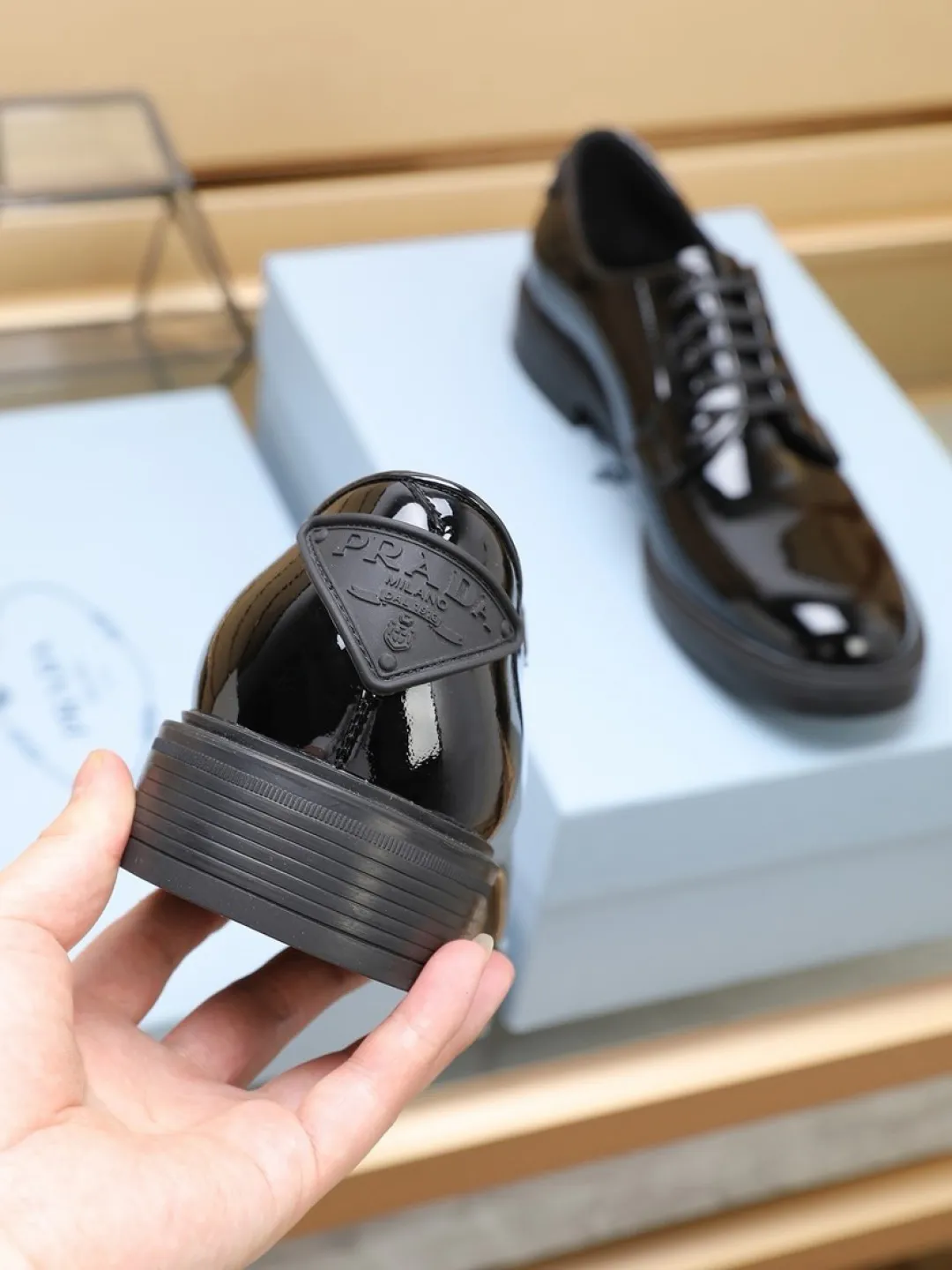 P640💰🔥《PRADA》👏Latest • High-end top brand luxury ~ purchasing agency, top quality. New fashionable business men's shoes🔜The uppers are made of original open-edge beaded cowhide➕cowhide·lining, with fine workmanship. The original stylish and soft combination wear-resistant and non-slip outsole is light and comfortable on the feet. The real thing looks better in real life. Size: 38/45